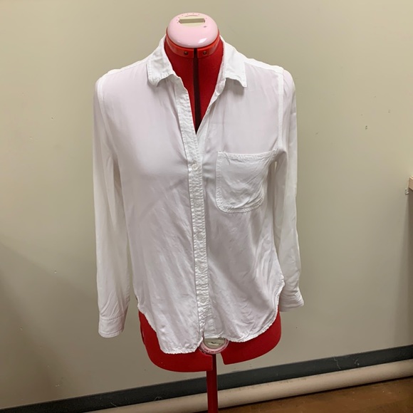 Saks fifth Avenue ladies blouse - Picture 1 of 12